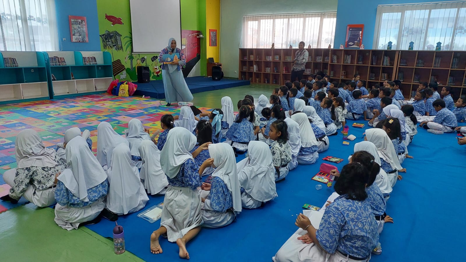 Wisata LiterAsyik Ke Perpustakaan Jakarta Timur : Transformasi Perpustakaan Berbasis Inklusi Sosial Bersama SDN Rawa Bunga 12